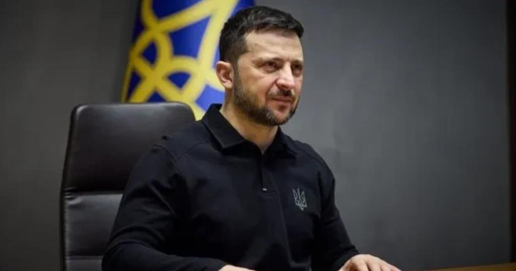 2月6日，乌克兰独通社报道，泽连斯基在与欧洲复兴开发银行行长奥迪尔·雷诺-巴索举