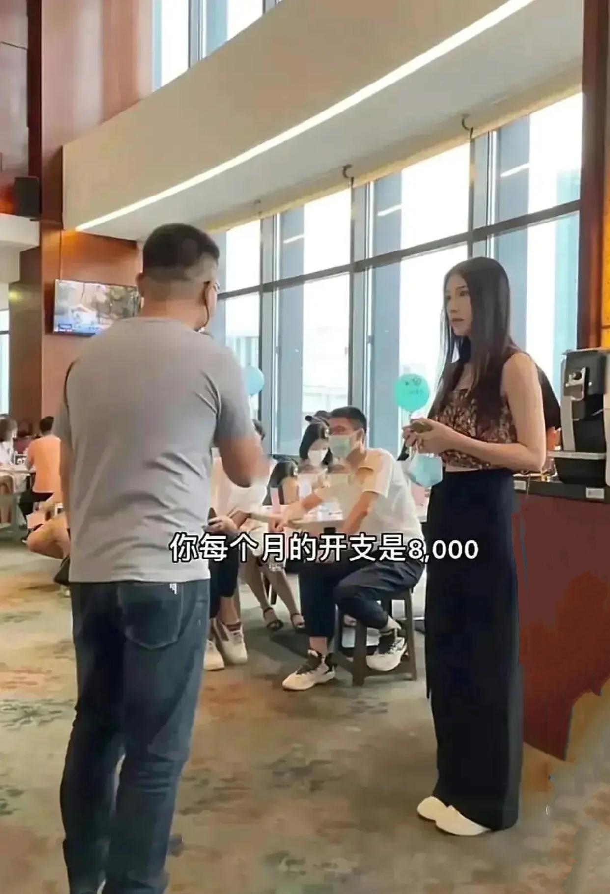 社会观察：在某高端相亲会上，一位96年的女模特，希望未来的老公，除了有房有车之外