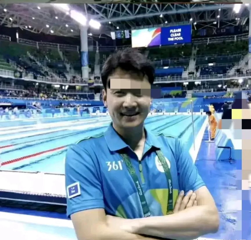 国家体育总局的高官袁某然，他还有3个选择可以“救他一命”。

1. 他可以选择主