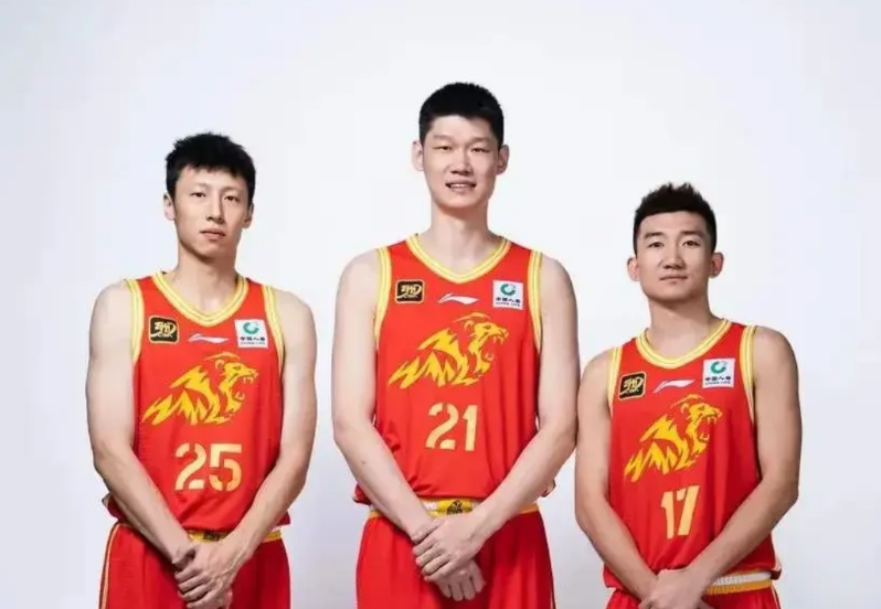 浙江广厦真是一支神奇的球队

1、得分——排联盟第10
2、篮板——排联盟第6