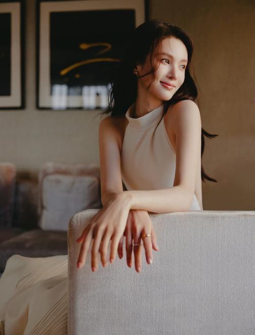 娱乐圈回族女星盘点:刘诗诗、金晨均是回族,谁让你最意外?(回族女明星有谁)-第14张图片-九妖电影 娱乐圈回族女星盘点:刘诗诗、金晨均是回族,谁让你最意外?(回族女明星有谁)-第14张图片-九妖电影