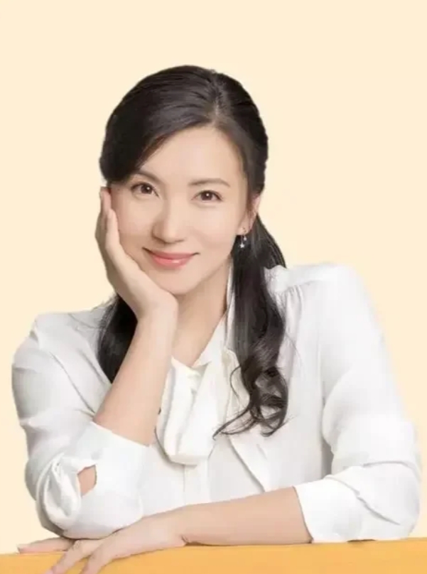 陈好：31岁嫁百亿富豪，生3个孩子