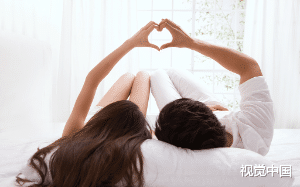 姑父把怀孕的小三领进家门，我爸替小姑出气却反大火烧死。重来一次，我眼睁睁看着她被打死