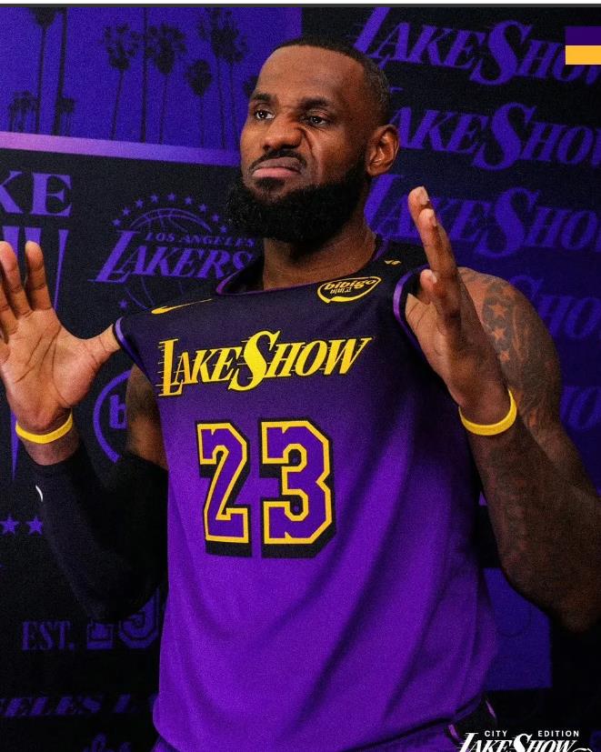 有点迷！过去4场比赛的詹姆斯……

——对掘金，18分6篮板7助攻，6失误
——