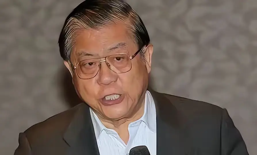 许善达原国税总局副局长得意洋洋地宣称：“一个五口之家，只要有一个人能稳稳当当地每