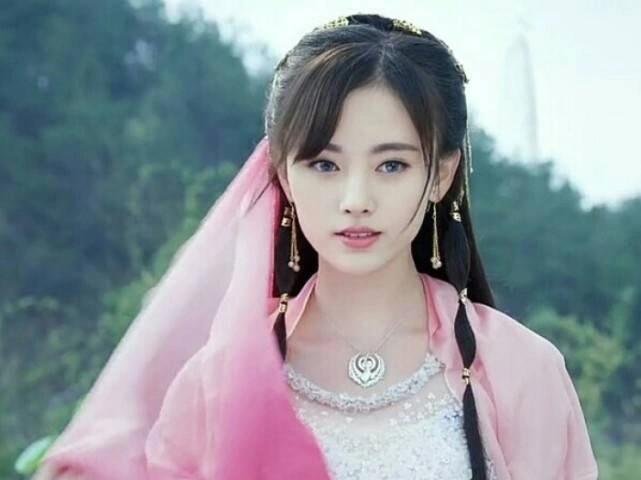 鞠婧祎：美丽与才华的交融，四千年第一美