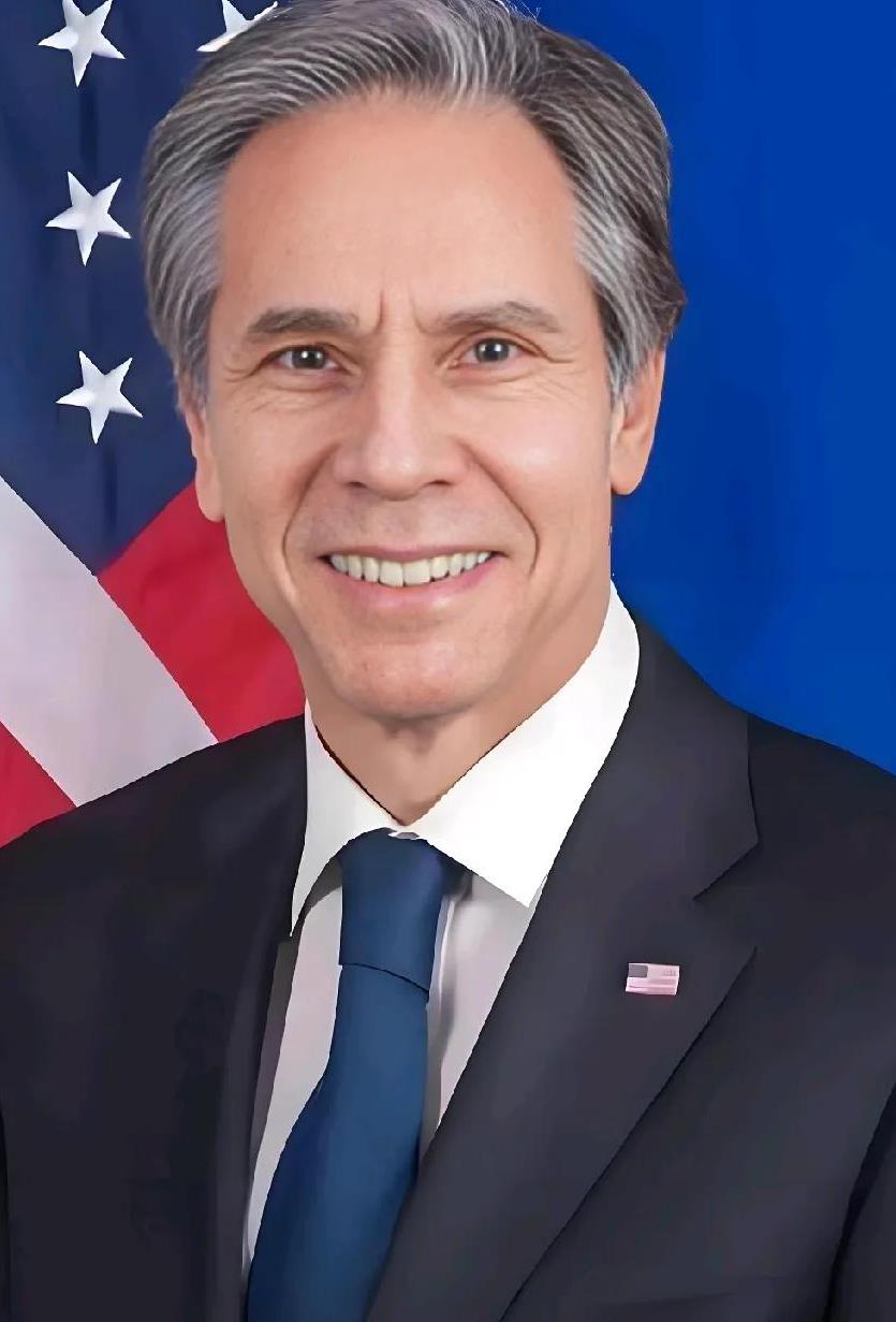 突发快讯！
美国的言论自由：只支持美国的声音，反对美国的声音一律架走！
前天，美