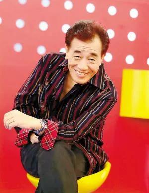 2009年，67岁的“急智歌王”张帝宣布要娶自己的女助理张馨茹，他说张馨茹跟了自