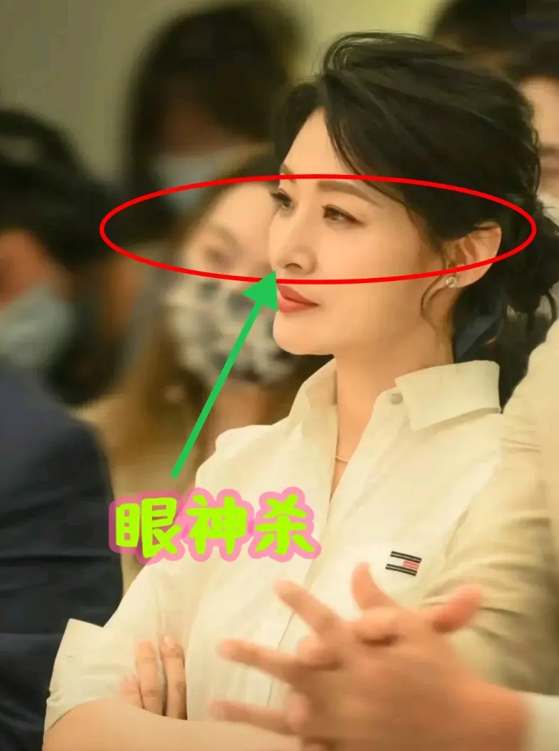 周涛离开央视9年，她得到了这5样:
1、成为商业大佬
2022年成为保利文化集团