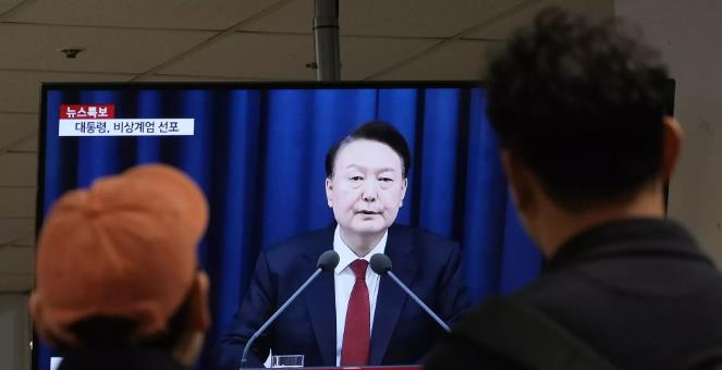 韩专家：是否罢免韩国总统的决定至少需要 6 个月时间。

12 月 14 日韩国