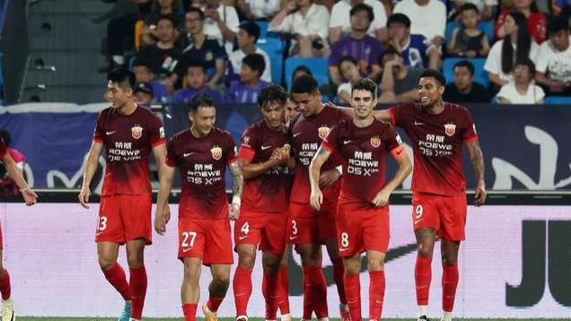15轮中超积分榜：海港完胜升第1，深圳绝杀升第12，泰山战平暂第3