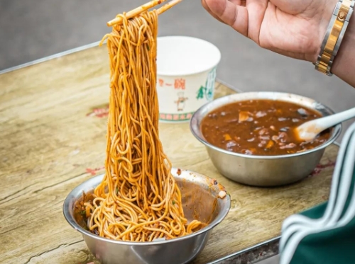 全国76%的店铺，4717家在郑州