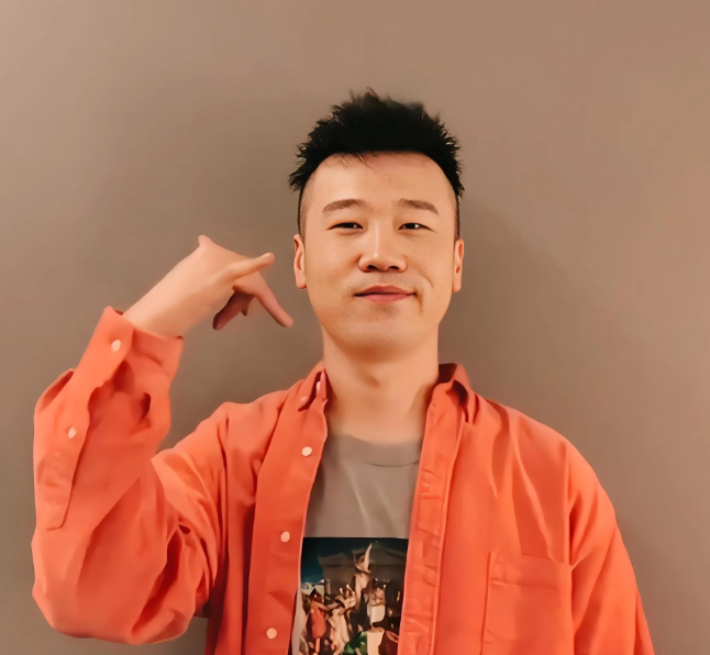 一次，杨九郎急要用钱，便问搭档借钱，搭档二话不说就同意了，然而杨九郎却被吓坏了…