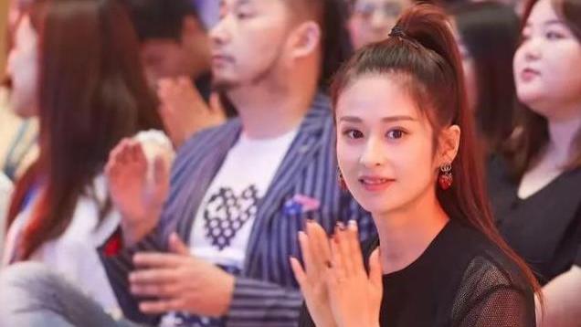 颖儿：从常德小城到星光璀璨的传奇之路，背后故事令人动容！