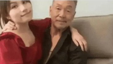 这真是变态的孝顺啊！

在湖南，一位50岁的男子在妻子去世仅一年后就无法忍受孤独