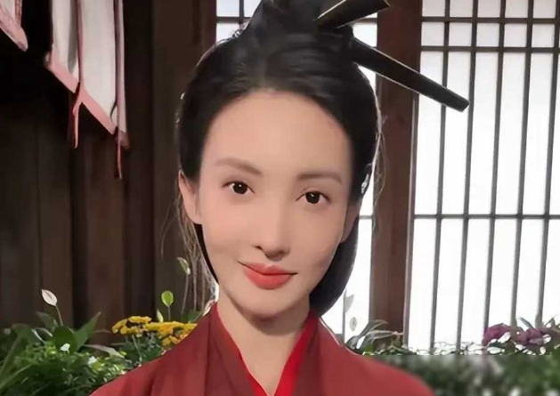 当“整容脸”混进《庆余年2》，天然脸演员对比，简直是降维打击