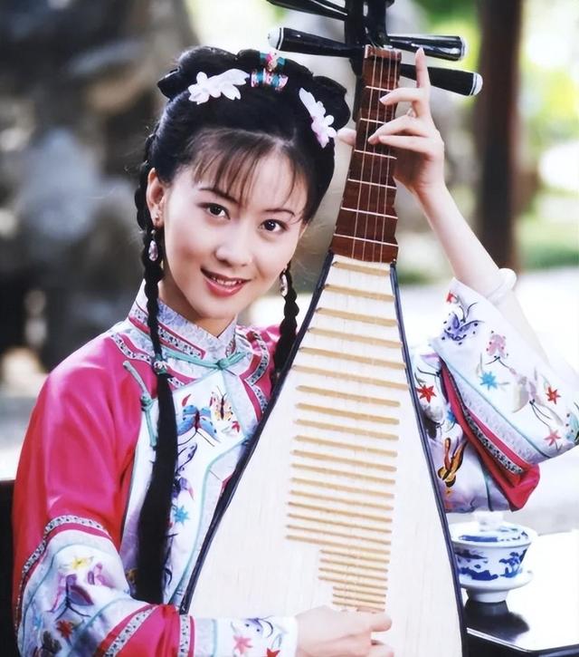 汤加丽:因“人体模特”和丈夫离婚,遭父母嫌弃,今48岁孤身一人-第15张图片-九妖电影 汤加丽:因“人体模特”和丈夫离婚,遭父母嫌弃,今48岁孤身一人-第15张图片-九妖电影