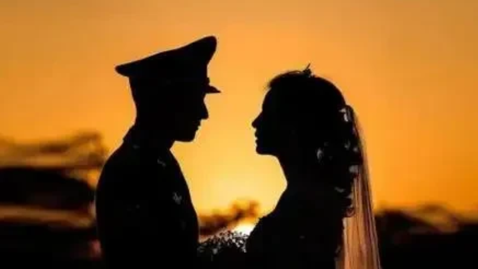 “军婚不容破坏！”河北沧州，一男子在部队服役过程中，因与妻子聚少离多，婚后的第8