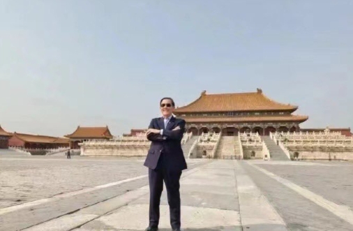 马英九这次回中国大陆，只是想在两岸统一历史进程上留下一笔，与《雍正王朝》里的“天