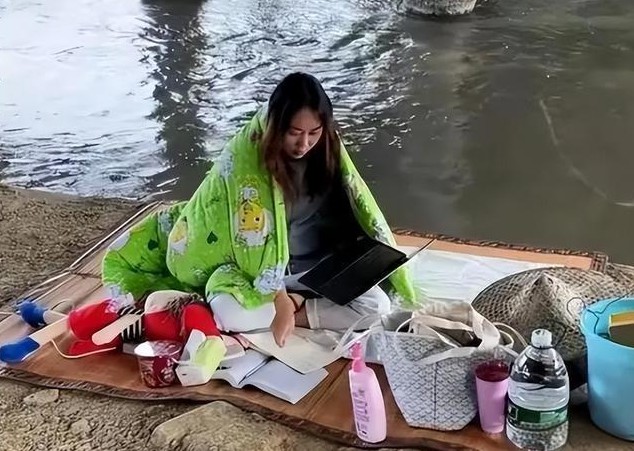 为什么街上没有一个流浪汉是女的？

这个问题很简单，街上有一大堆流浪猫流浪狗，但