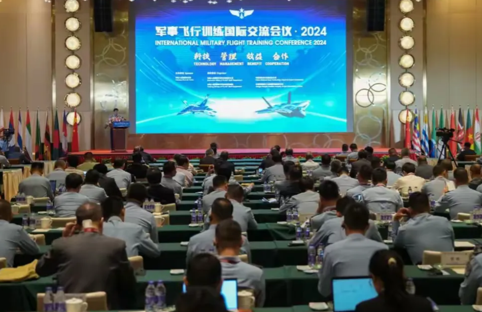 绍伊古带头，30国军事高层齐聚中国，目睹中方在南海亮出绝招

一场国际军事盛事在