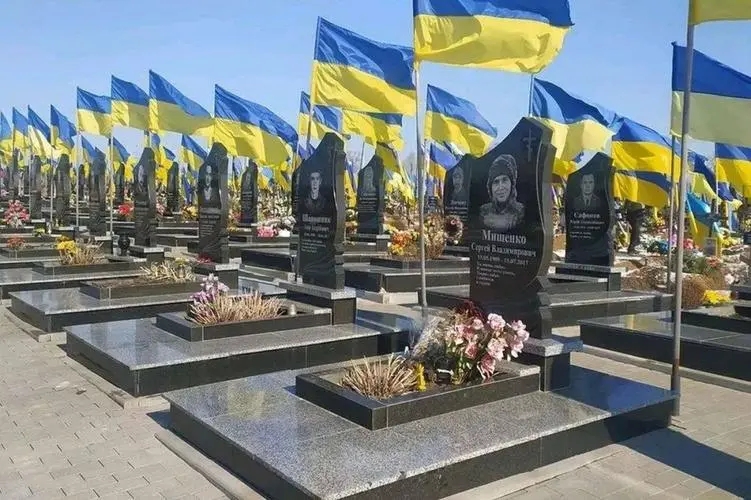 俄乌冲突两周年之际，乌总统泽连斯基公布战损数据。近日，泽连斯基声称乌军阵亡人数为