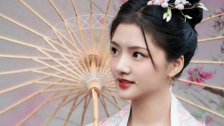 32集古装悬疑大戏将袭，潘粤明、刘奕君给成毅作配，女主更是喜人