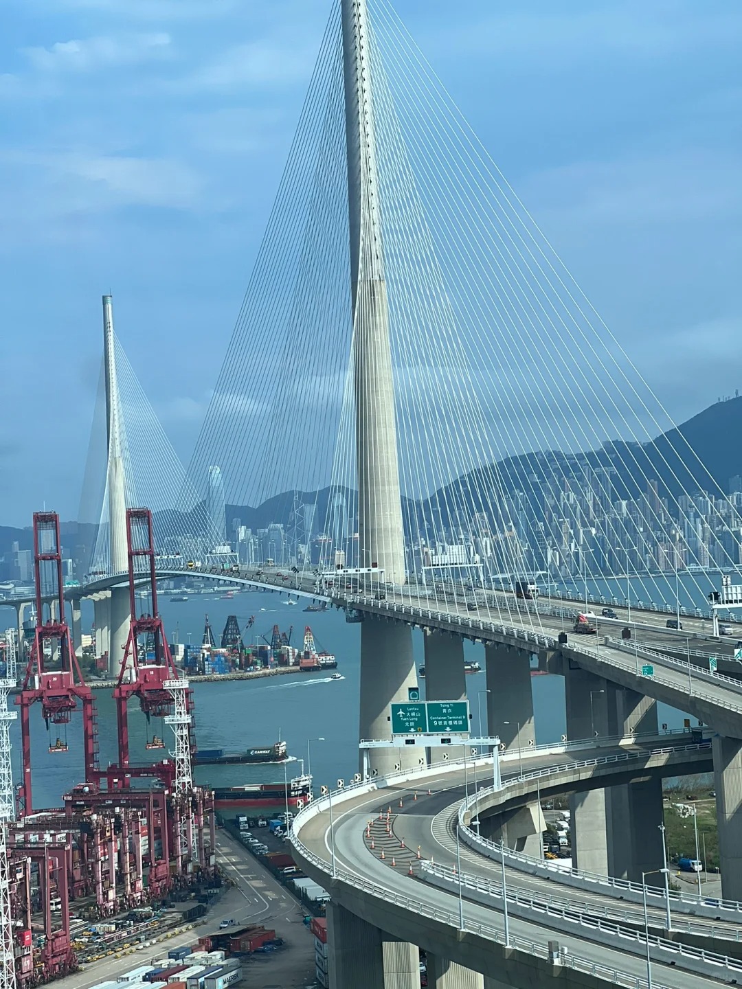 🇭🇰只有香港ip才懂这俩小时晴天的含金量
我的世界终于不是一片灰白 下午突然