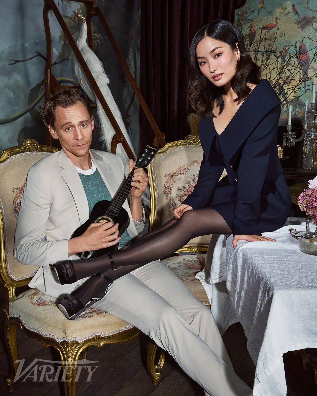 “抖森”汤姆·希德勒斯顿（Tom Hiddleston）和泽井杏奈（Anna S