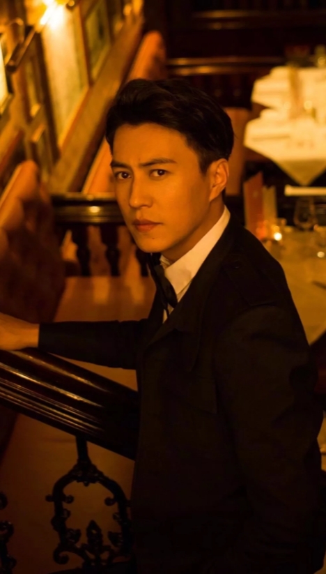 靳东从小跟着爷爷奶奶生活