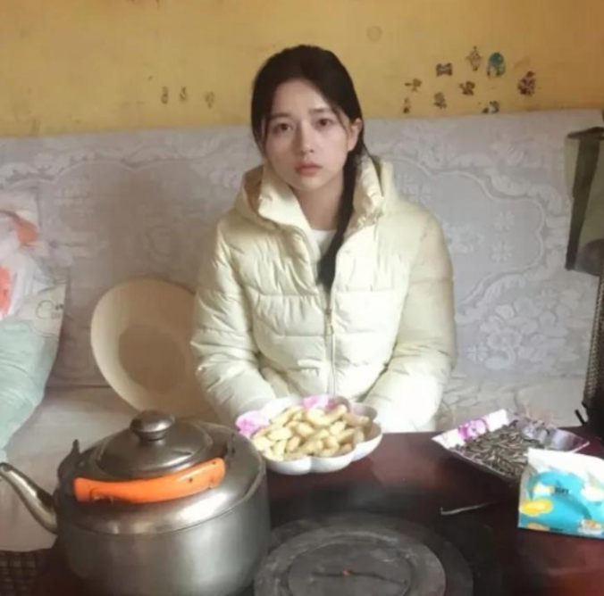 邻居介绍的对象，怎么样？！哈哈哈哈 [大笑][大笑][大笑][大笑][大笑]