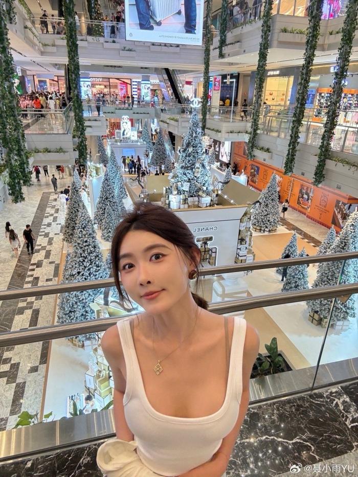 聂小雨[心][心]

你的特色

大家都知道啊 ​​​