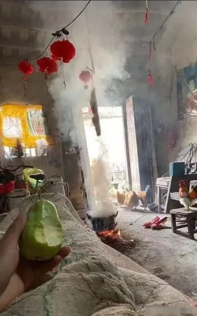 我看看，还有谁能有我穷？