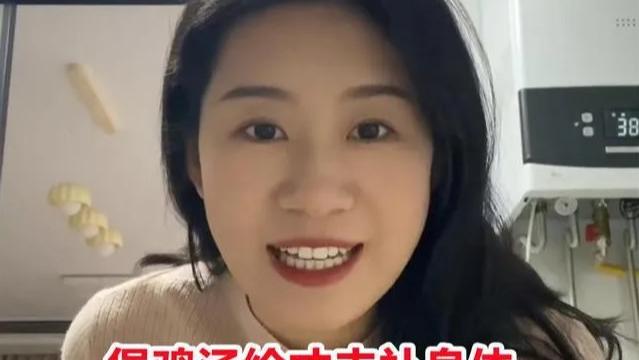 女子长得像明星还会做饭，声音温柔不扫兴，网友：贤妻良母天花板