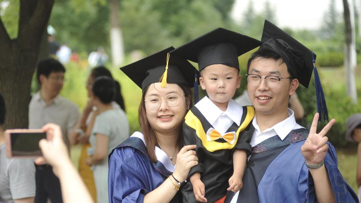 家长圈“沸腾”，家长的学历竟成为孩子开启高学历大门的“密码”