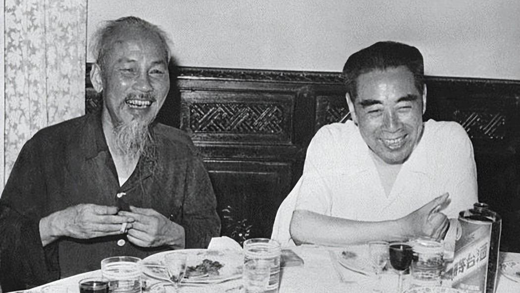 69年胡志明逝世，周总理指示驻越大使暂不吊唁，事后才知大有深意