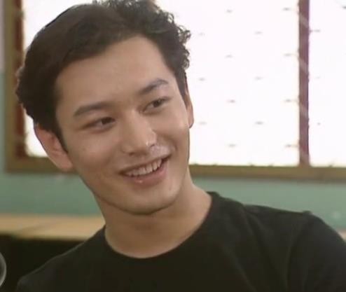黄晓明大学旧照，偶像男神的成长轨迹