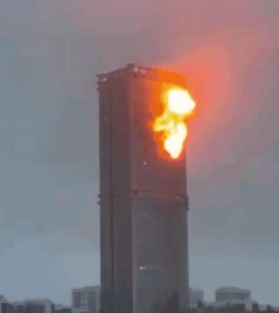 乌克兰接连干了两件惊天动地的大事
1)精密策划暗杀俄罗斯三防司令，仅仅付出了十万