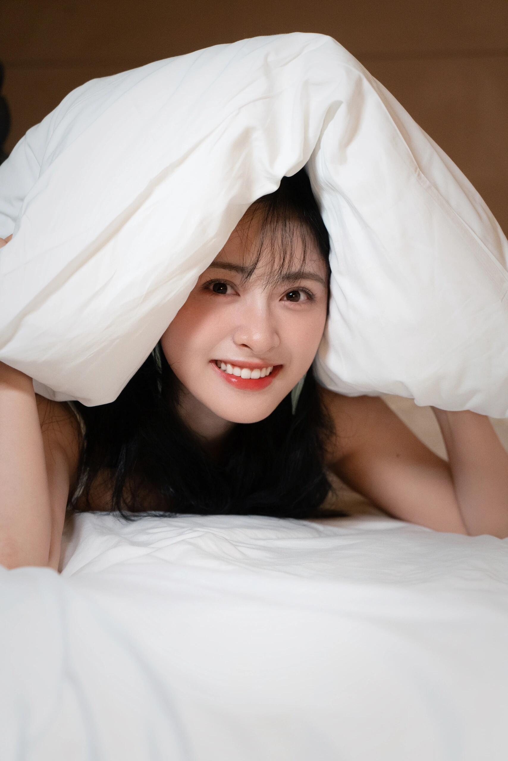 沈月拿下我轻轻松松