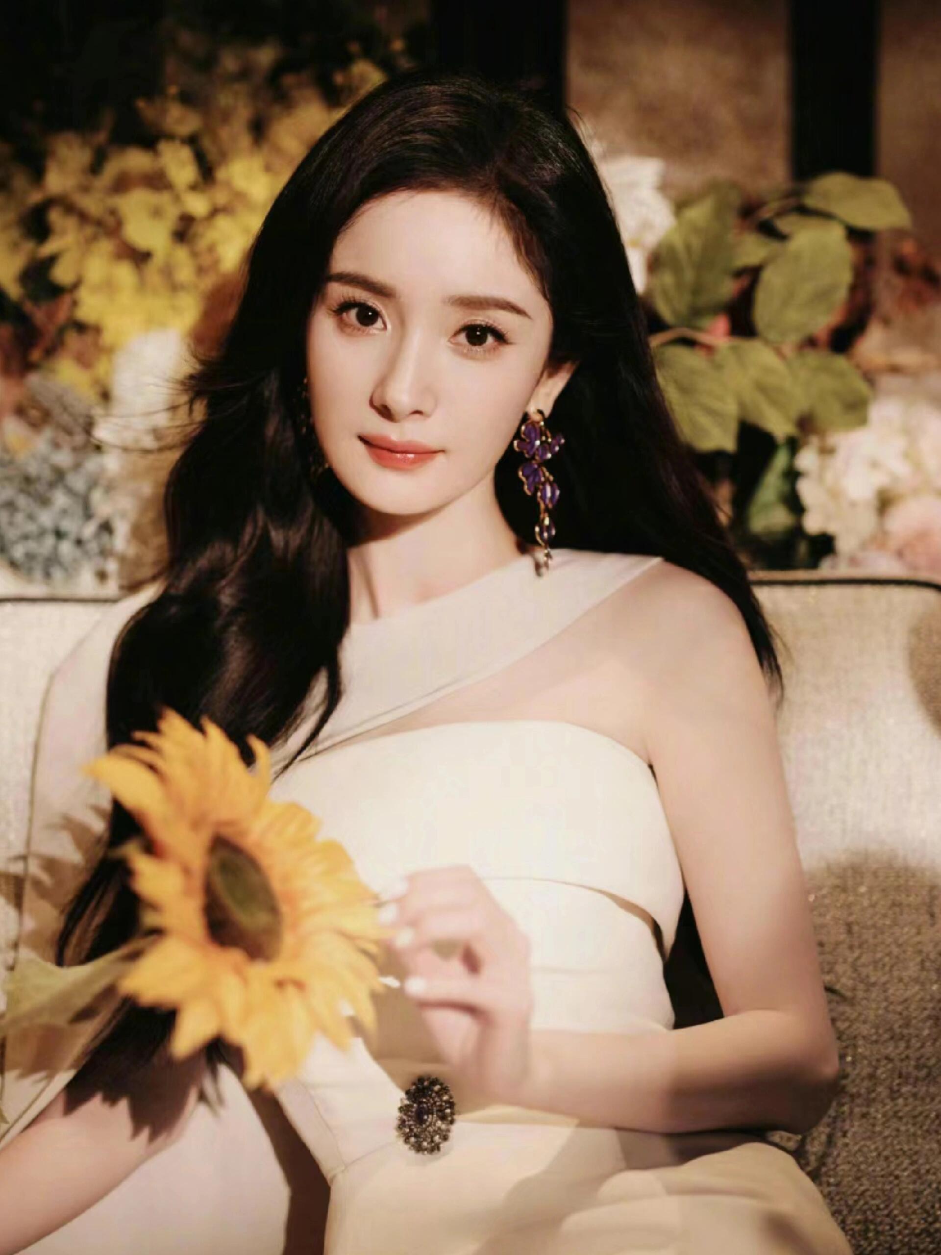 杨幂——身姿曼妙