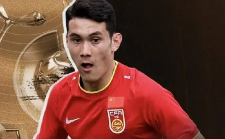 国足是18强赛最有特点的球队，为什么这么说呢？
主力前锋张玉宁因为有伤，已经在俱