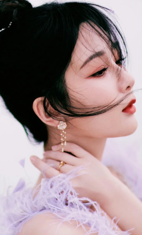 杨紫——身姿娇美