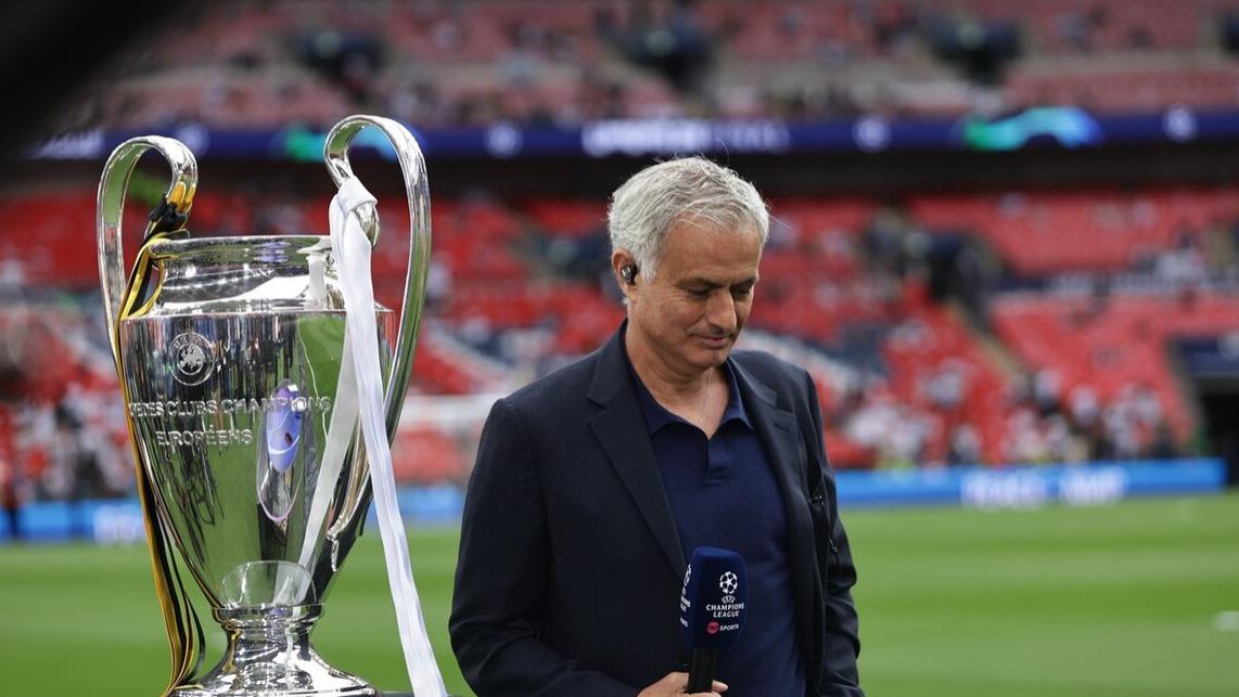 穆帅时隔4年后再战欧冠，期待上演波尔图奇迹