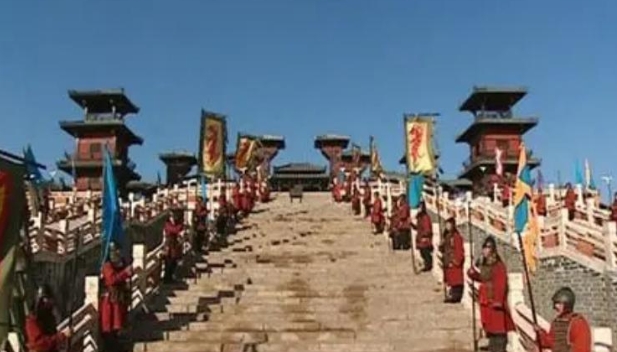 汉明帝刘庄，铁血手腕，制衡世家大族