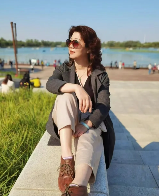 51岁大叔相亲48岁大姐，想过夫妻生活，要先试试，大姐：我可不乱试！
这事儿听起