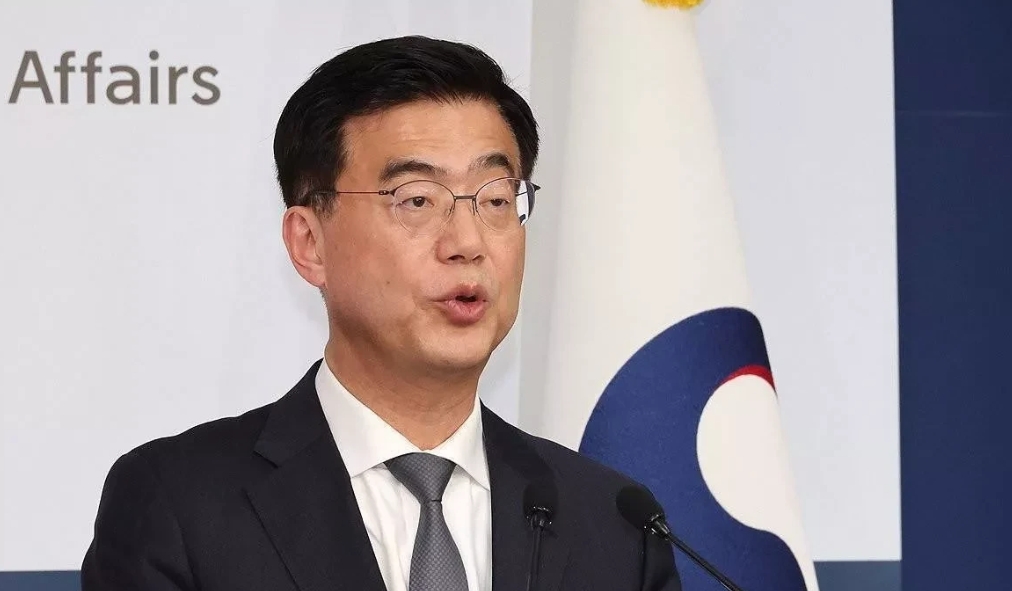 韩国外交部发言人李云在表示，根据宪法规定，朝鲜士兵属于韩国公民！韩国政府准备从乌