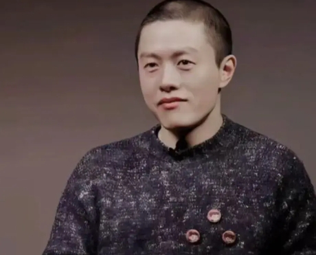 饺子导演为了拍好《哪吒》，请了138家动漫公司，没钱了，《哪吒1》赚的钱都花光了