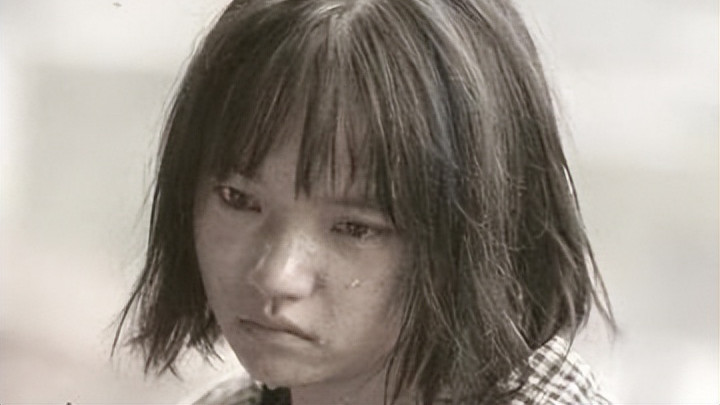 《山花烂漫时》张老师为何不愿 谷雨毕业后 回来工作？因为要彻底 逃离原生家庭