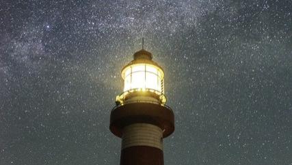 十二星座2024年7月16日每日运势，月亮的温柔灯塔，提醒和心对话