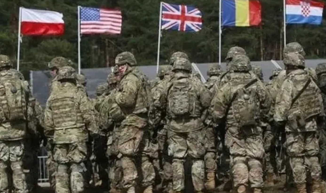欧洲决定向乌克兰部署3万名士兵进行维和行动！
据《华盛顿邮报》报道：这支部队将有